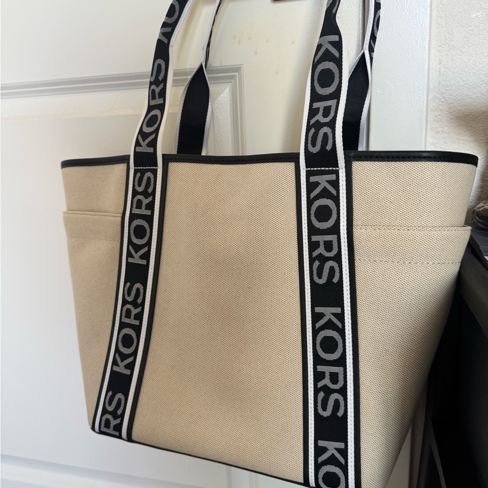 Michael Kors Black and Cream Tote Bag